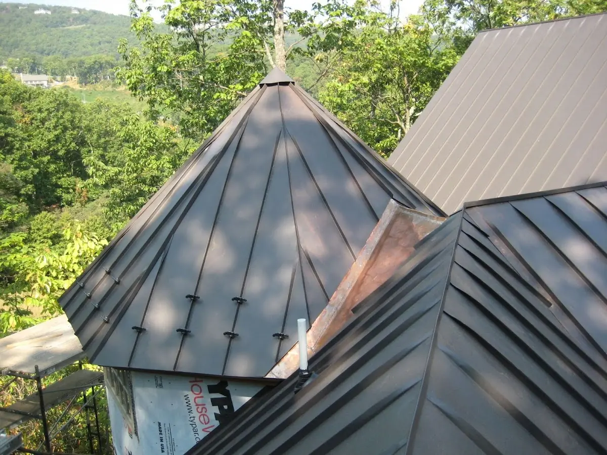 Professional Shingle Replacement & Repair by Craftsman Roofing in Central Street
